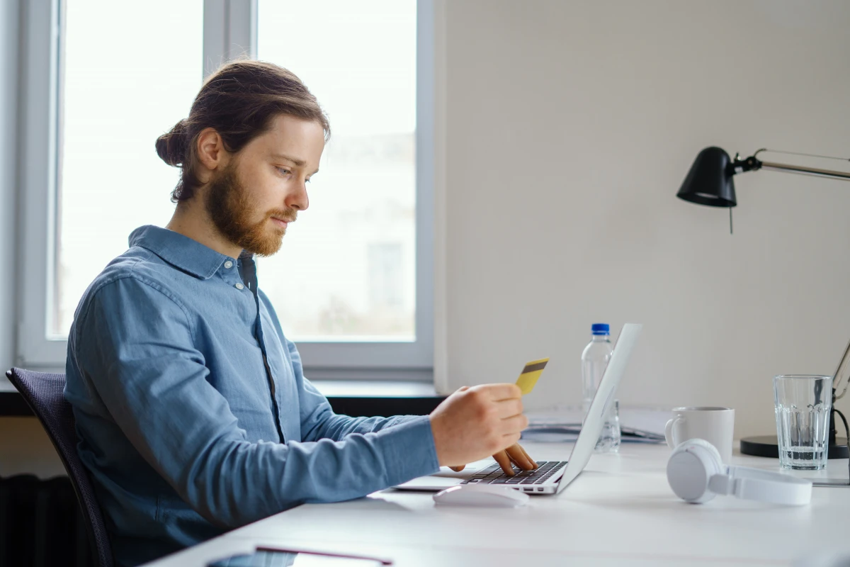 La vie privée à l'épreuve du télétravail : quels défis juridiques ?